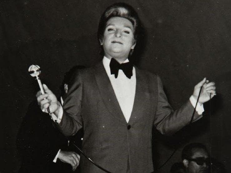 Zeki Müren Söylüyor