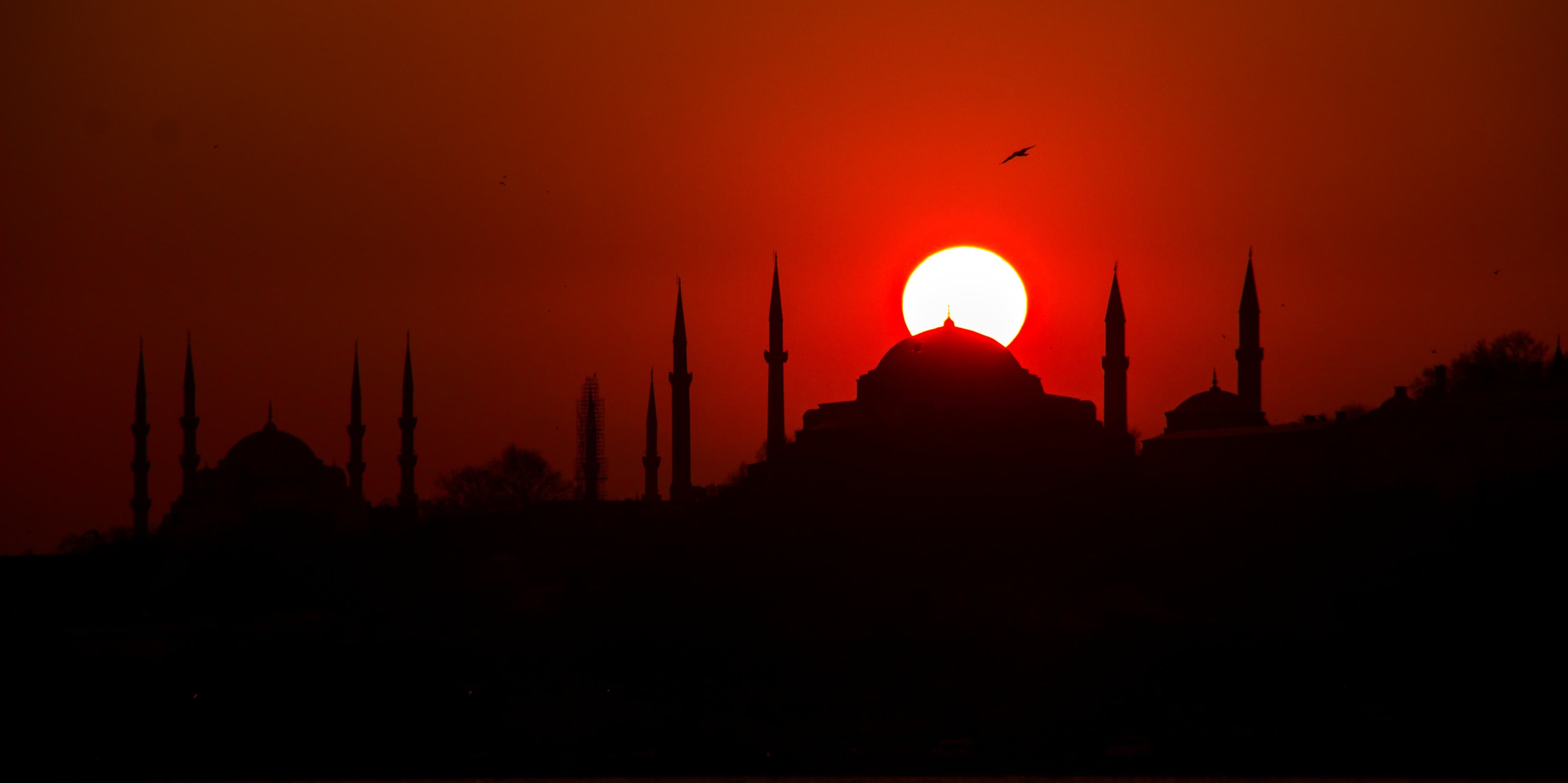 Buruk Tebessüm