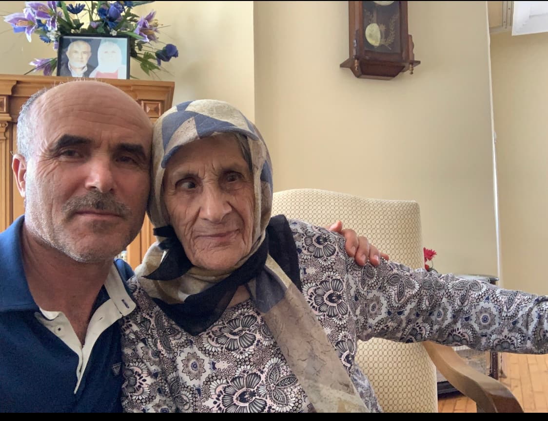 Emine Doğan Anne