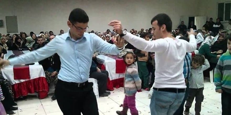“Bindik Bi Alamete, Gediyoz Gıyamete!"