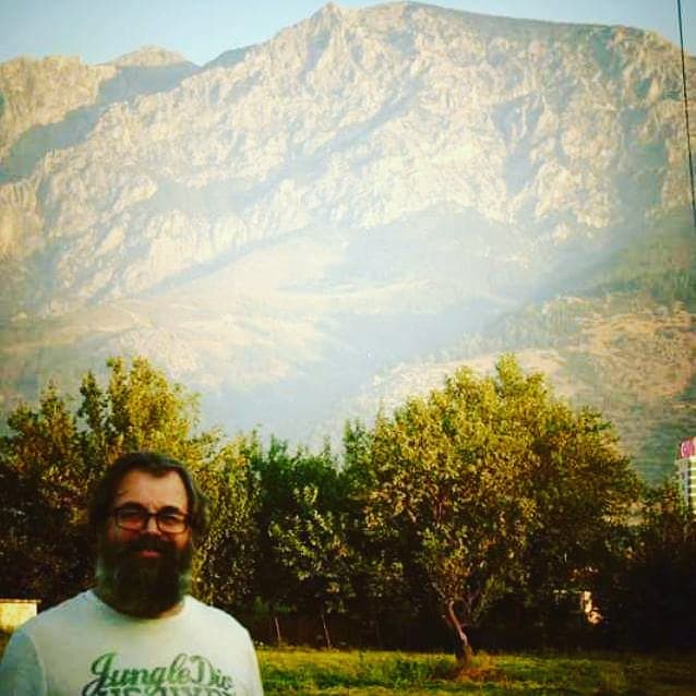 İnsan Bazı Şeyleri Çok Özler