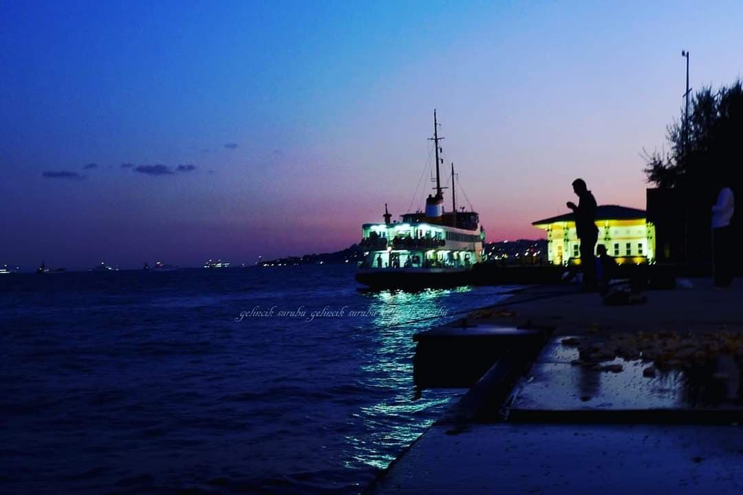 Yoksun Yoksun Be Güzel