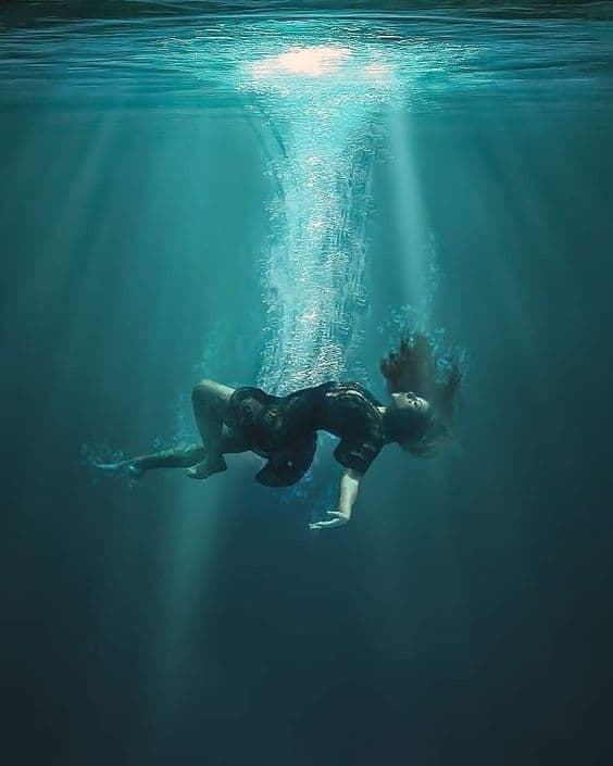 Adını Arayan Şiirler 32