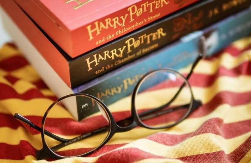 Harry Potter'ı Okuyanlar İçin En İyi 5 Fantastik Kitap Serisi