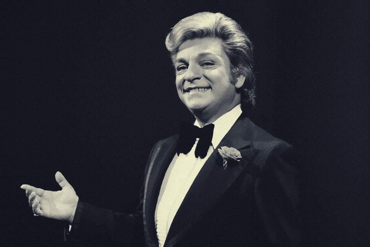 Zeki Müren Söylüyor