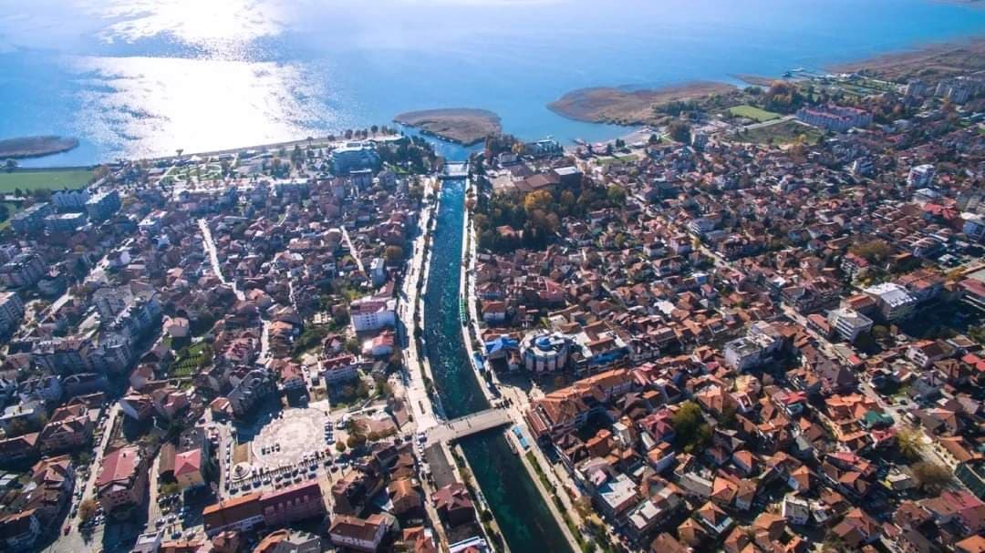 Herkes Uzaklara gidiyor Bir de Ben Gideyim Bari