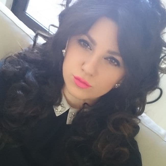 Özlem Esra