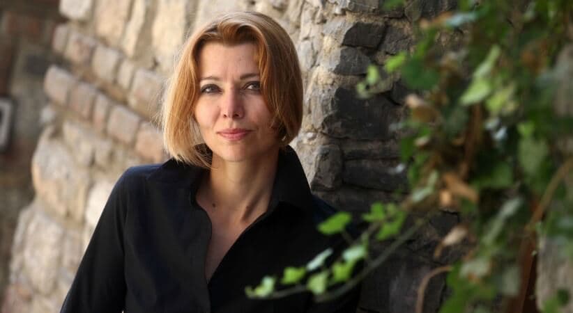 Elif Şafak'ın Hayatı ve Eserleri
