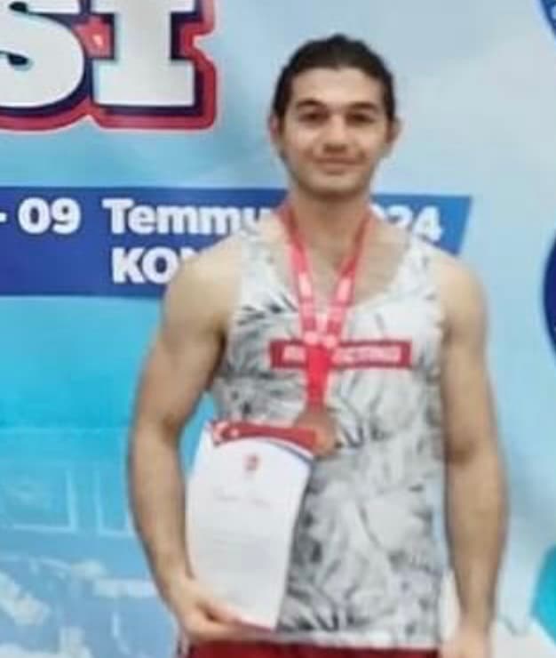 Kikboks Yolunda Barlas