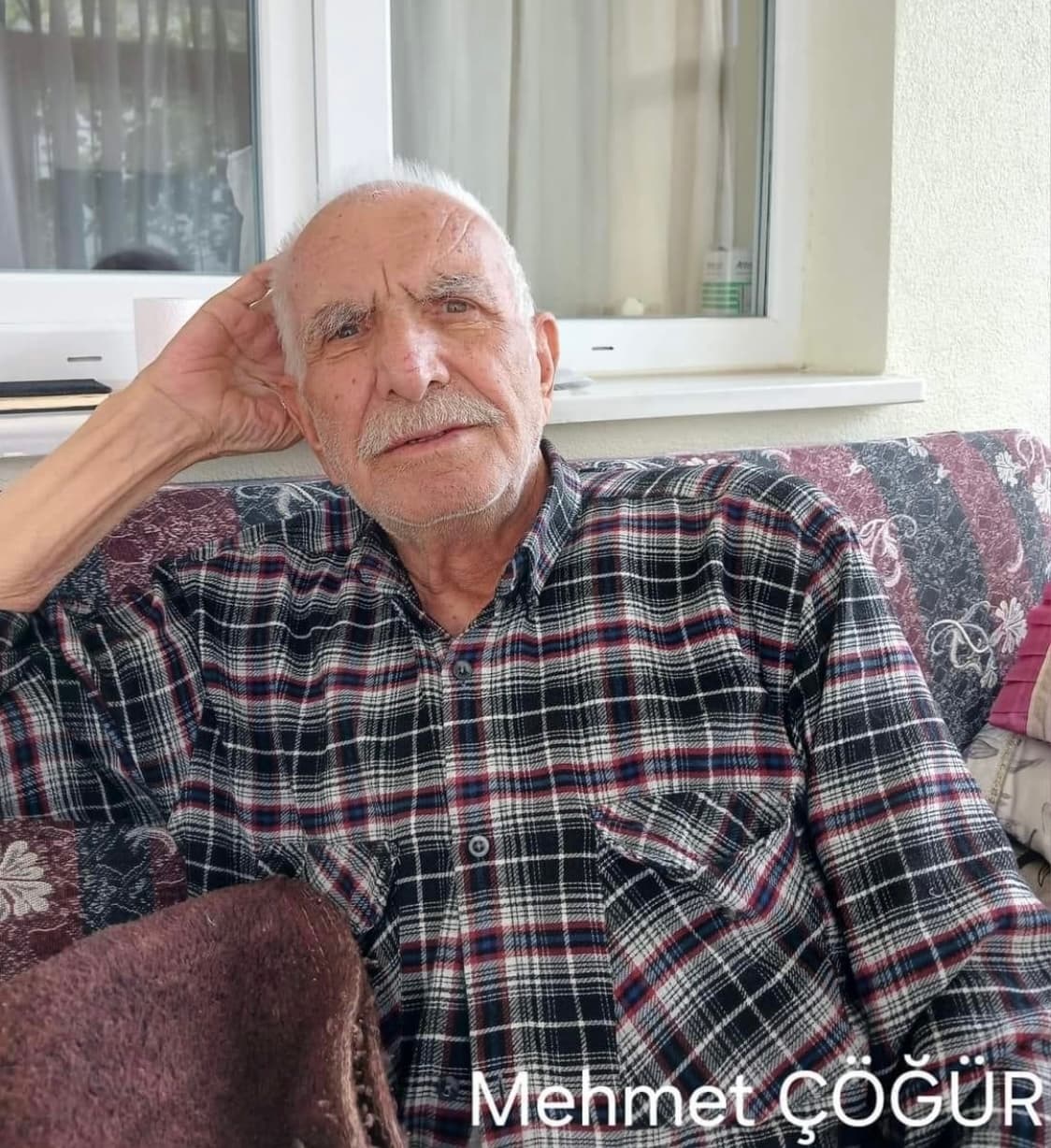 Komşum Mehmet Çöğür Abi
