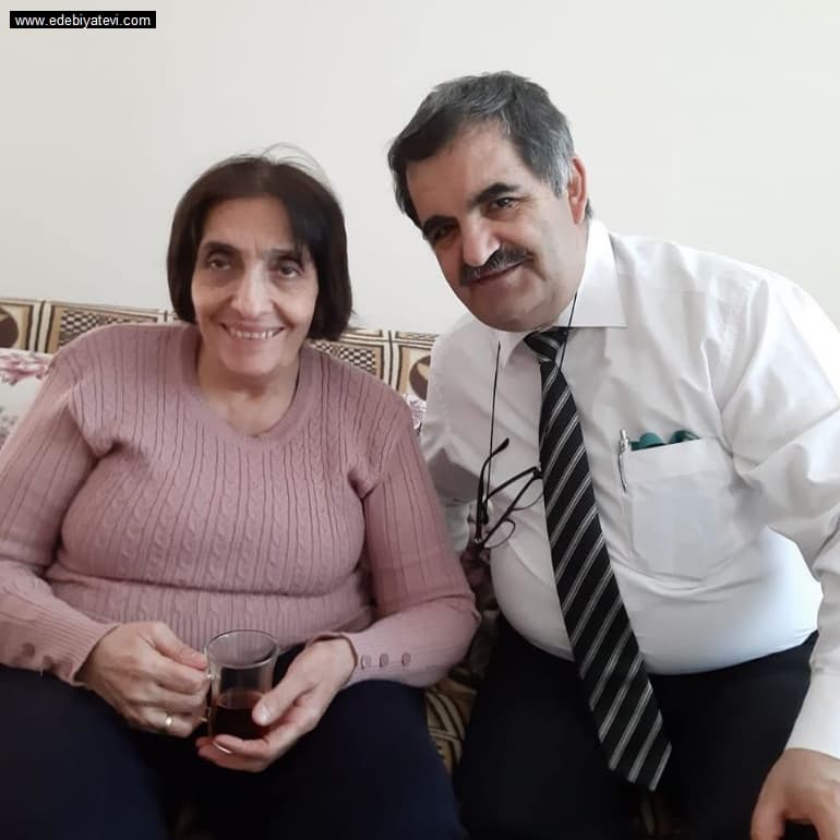 Cihanda Bulunmaz Bir Eşin Gülüm
