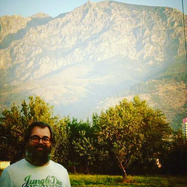İnsan Bazı Şeyleri Çok Özler
