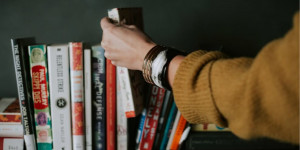 Ünlü Yönetmenlerle Yapılmış En İyi 5 Röportaj Kitabı Ünlü Yönetmenlerle Yapılmış En İyi 5 Röportaj Kitabı