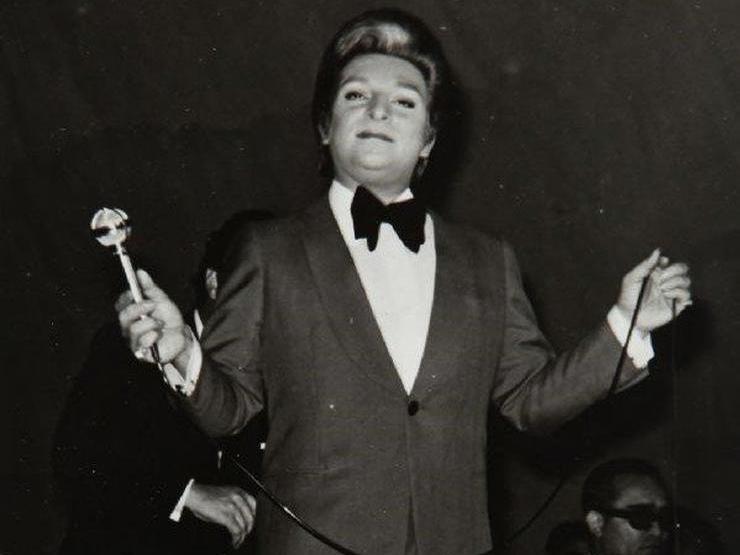 Zeki Müren Söylüyor