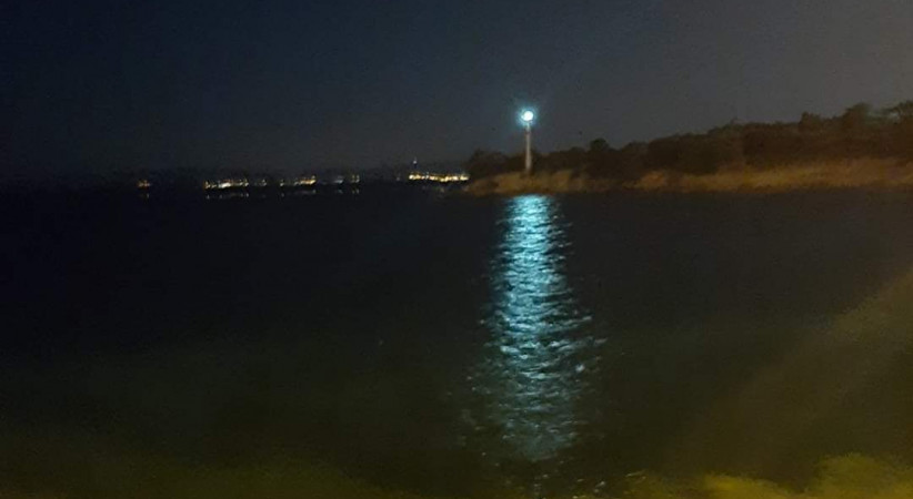 Geceye Sarsam Seni
