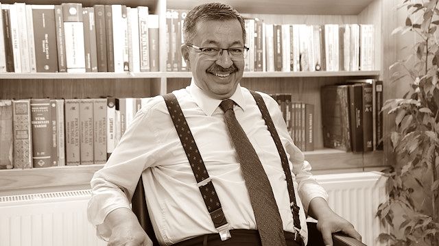 Hayati İnanç'ın Hayatı ve Eserleri