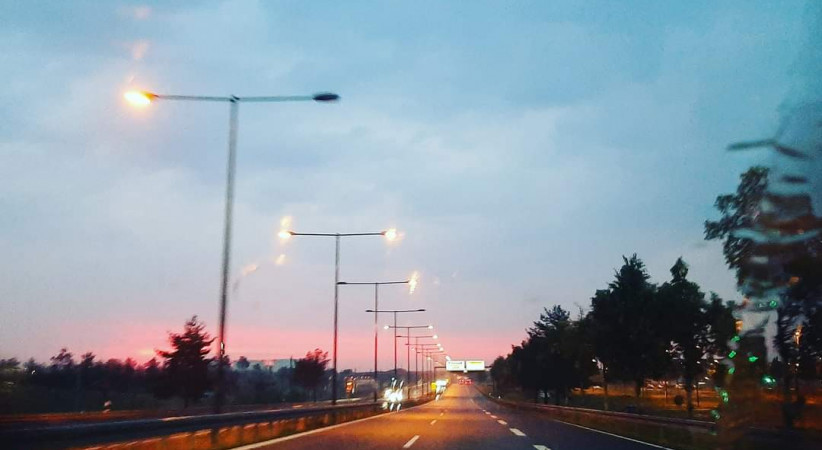 Güneşin Çıkmaz Sokaklarında