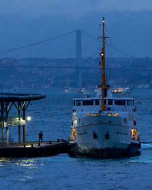 Çiy Düşen Hayatlarımıza